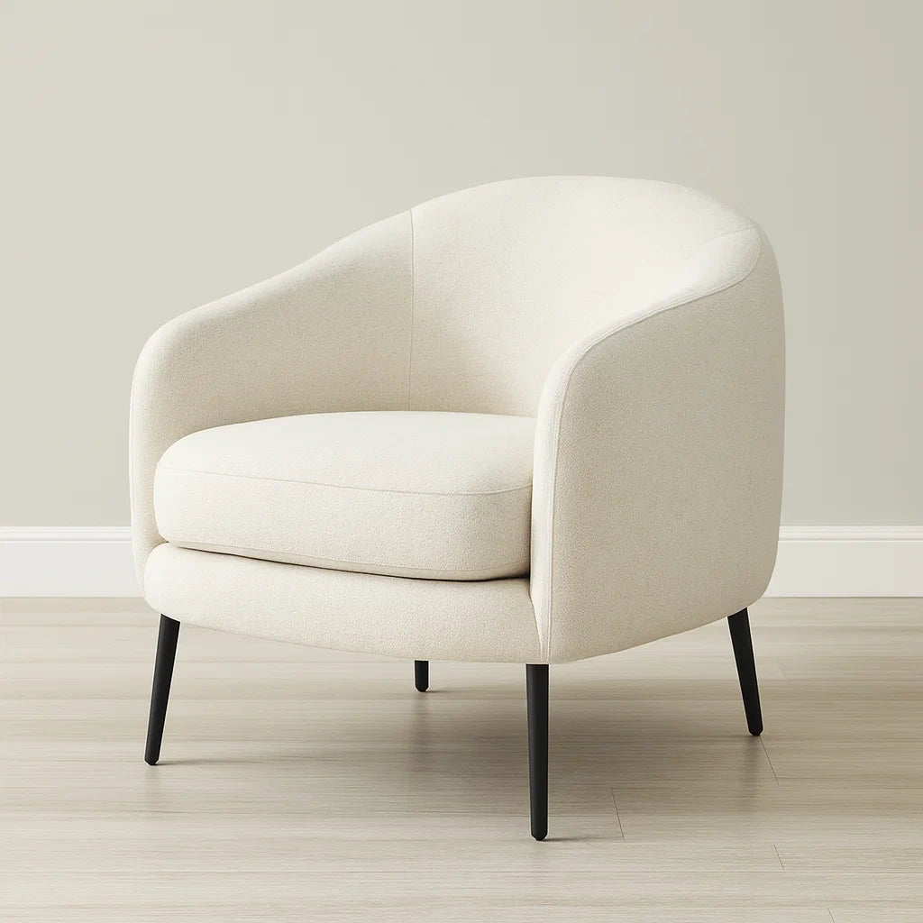 Poltrona in Tessuto Crema con Gambe in Metallo Nero